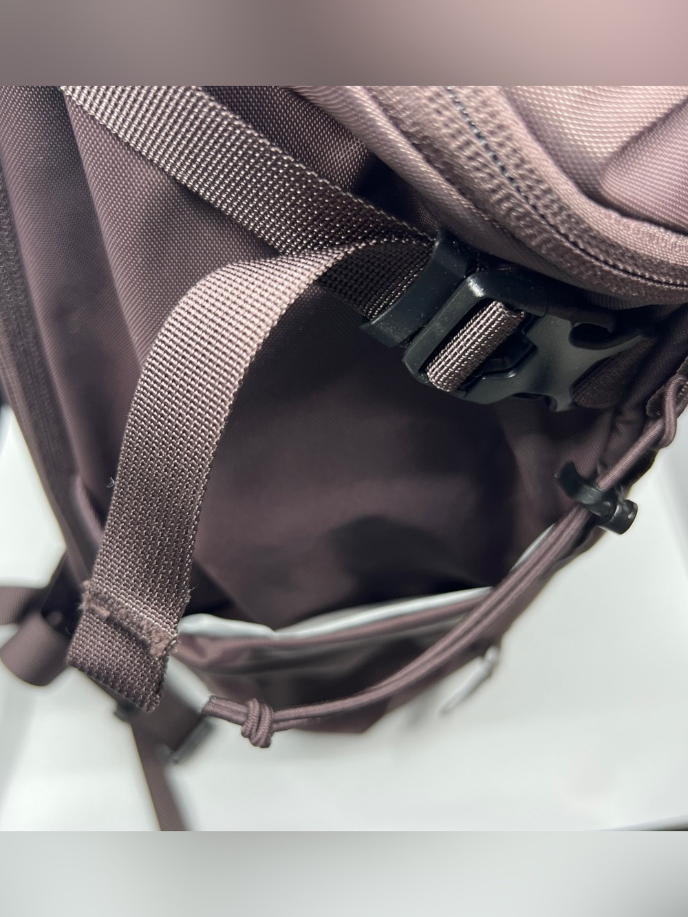 New NWT REI Raisin purple multi compartment Ruckpack 30 Backpack travel bag - Picture 13 of 16